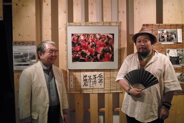 僕が敬愛する先輩写真家・細江英公さんともパチリ。